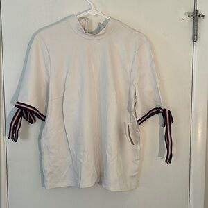 🇺🇸 NEW Eloquii White Top with Red and NAVY 🇺🇸 Striped Sleeves ⭐️